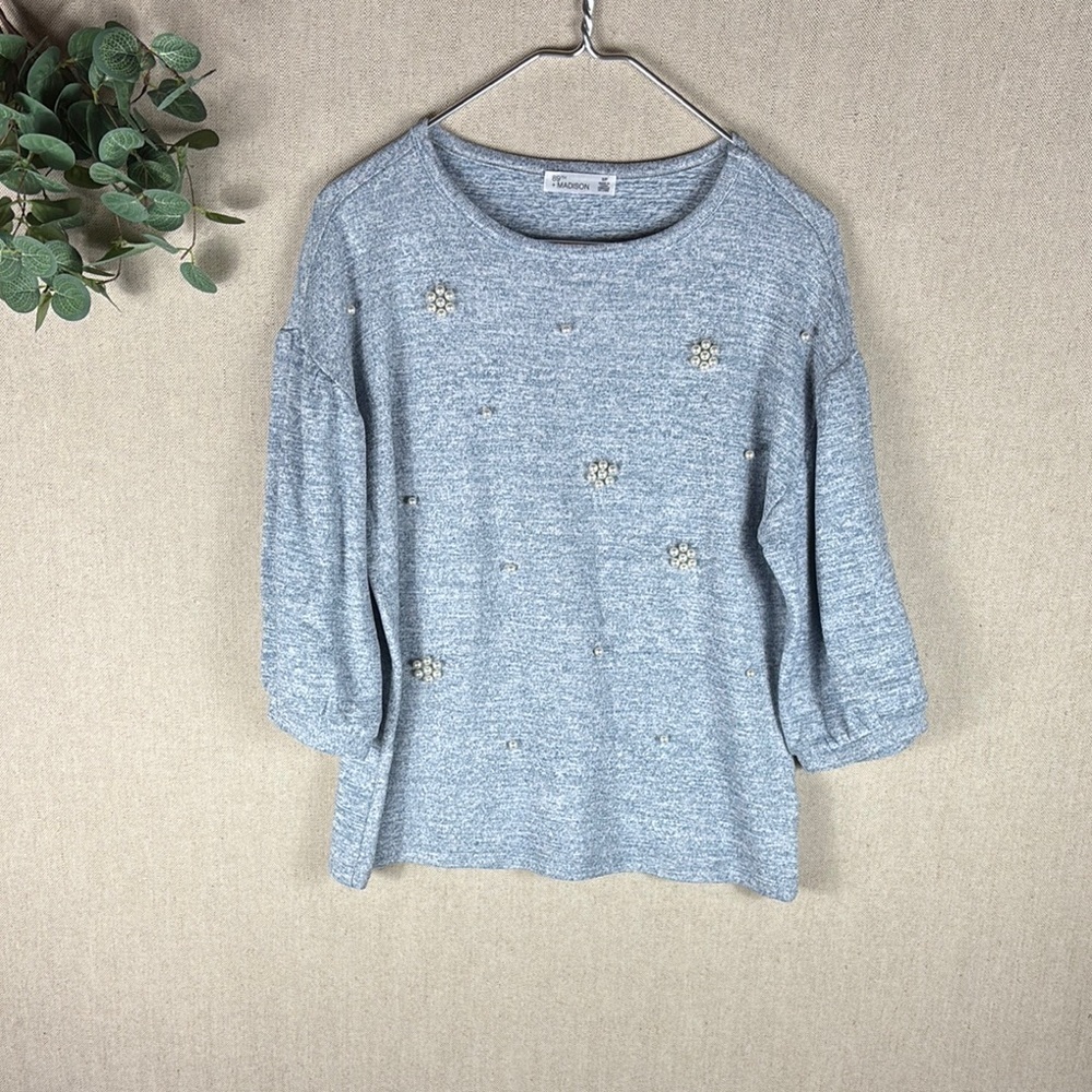 89th & Madison > Blue 3/4 Sleeve Pearl Top Small